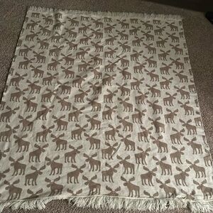 Big blanket moose print